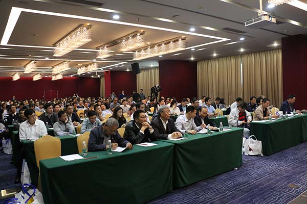 亚洲午夜无码毛片AV久久小说