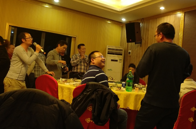 亚洲午夜无码毛片AV久久小说